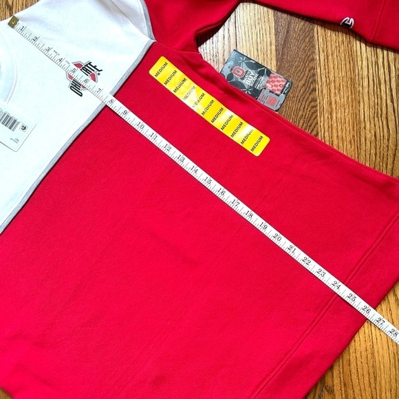 New Champion Women’s Ohio State Buckeyes Red & White Pullover Sweatshirt Sz M - Picture 9 of 16